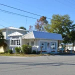 Georgian-Motel-in-Carrabelle.jpg